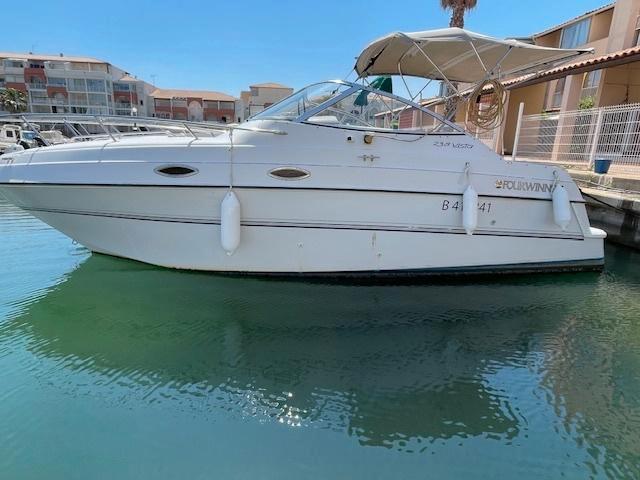 Four winns vista 238, Watersport en Boten, Motorboten en Motorjachten, Gebruikt, Polyester, 6 tot 9 meter, Benzine, Binnenboordmotor