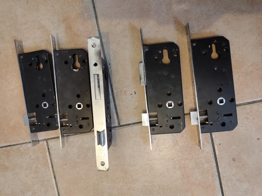 Serrures monopoint à cylindre, 5€ la pièce, Bricolage & Construction, Serrurerie de bâtiment & Dispositif de fermeture