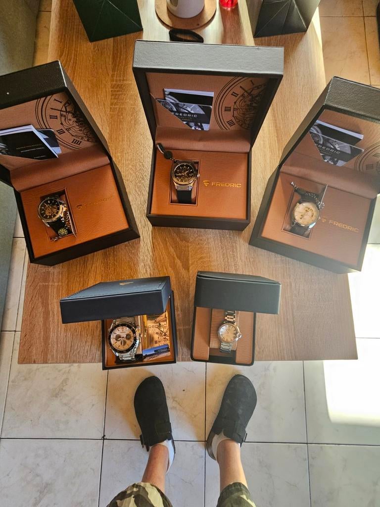 Belle montre avec coffret de marque fredric automatique, Enlèvement ou Envoi