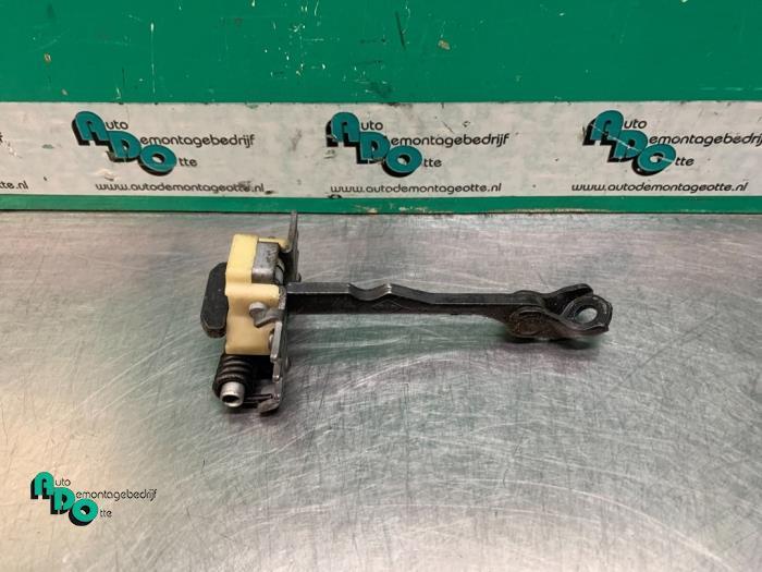 Deurvanger 2Deurs rechts van een Renault Twingo (Twingo 07-), Auto-onderdelen, Carrosserie, Renault, Gebruikt, 3 maanden garantie