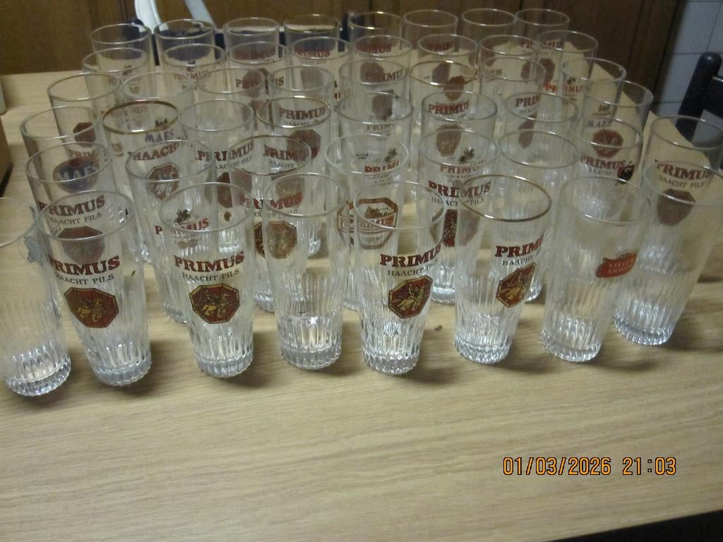 Bierglazen (met ribbeltjes)lotje van 49 stuks, Ophalen of Verzenden