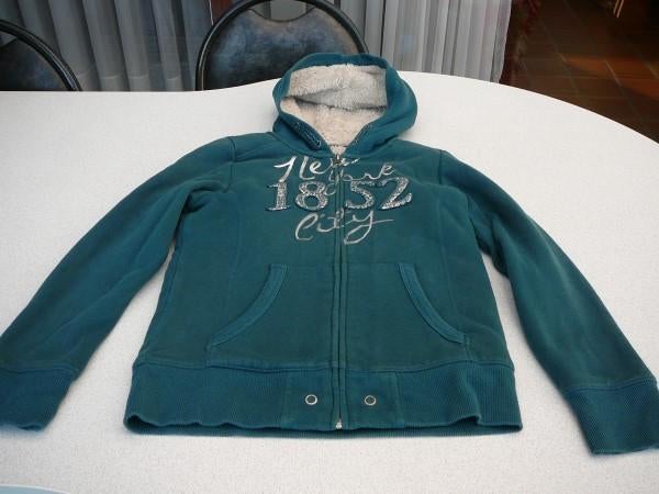 Mooie vest met kap C&A 152, Garçon ou Fille, C&A, Pull ou Veste, Enlèvement