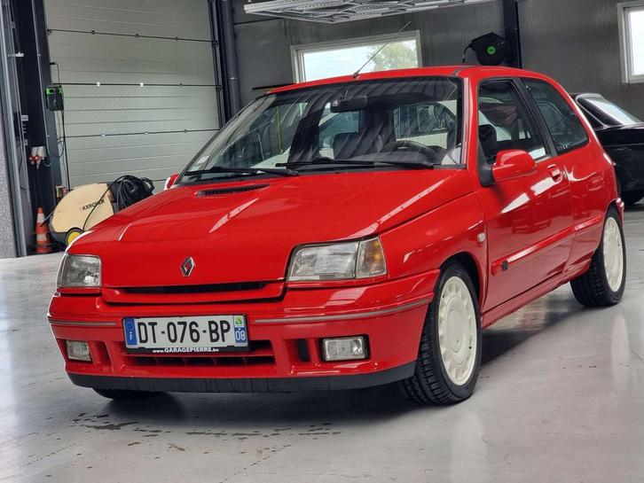 Renault Clio 18i 16v (bj 1991), Auto's, Oldtimers, Te koop, Lederen bekleding, Lichtmetalen velgen, Radio, Renault, Benzine, Berline