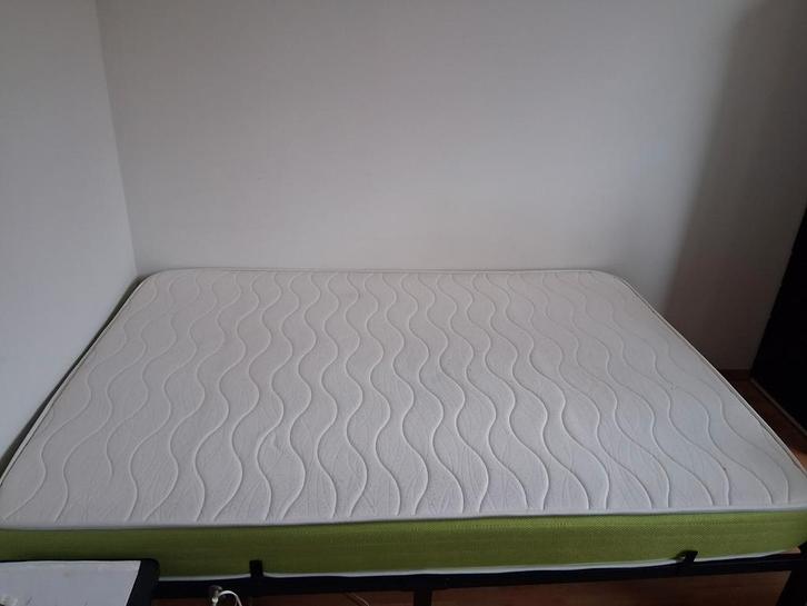 Matelas 140x200 comme neuf, Maison & Meubles, Chambre à coucher | Matelas & Sommiers, Comme neuf, Matelas, 140 cm, 200 cm, Deux personnes