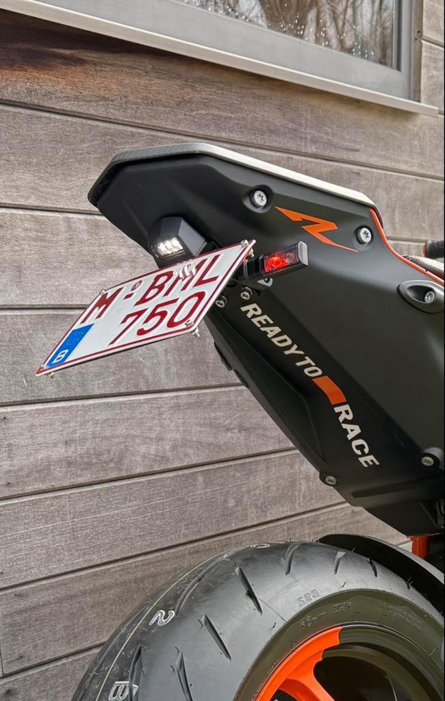 Support de plaque d'immatriculation KTM 1390R et Duke 990, Motos, Enlèvement ou Envoi, Comme neuf