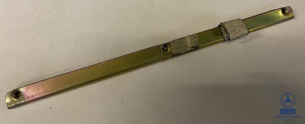 NOS versteviging afdekking trekhaak voor Mercedes-Benz W126, Autos : Pièces & Accessoires, Carrosserie & Tôlerie, Neuf, Arrière