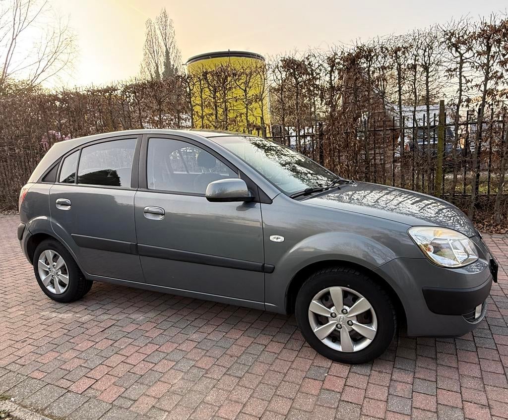 KIA RIO | CLIMATISATION | ESSENCE | PRET A IMM | 2009, Autos, Achat, Particulier, Rio, Rétroviseurs électriques