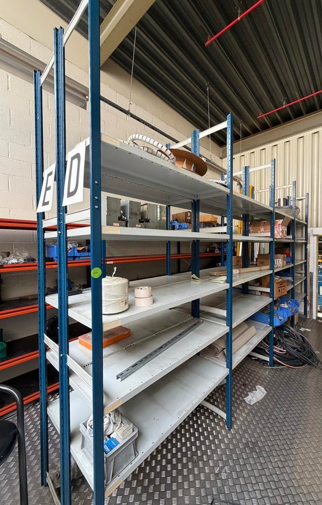 Etagere en tres bon etat, Enlèvement