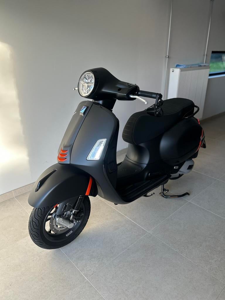 Vespa GTS 125 Super S 1735KM, Motos, Scooter, Permis Moto A1 minimum, Éclairage LED, 1 cylindre