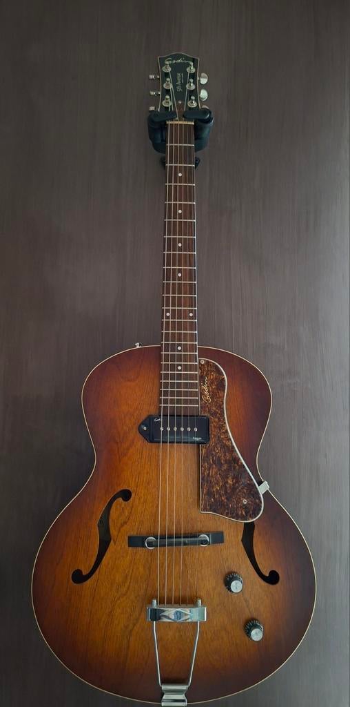 Godin 5th Avenue gitaar, Ophalen