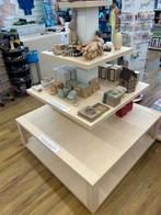 Houten rek piramide, Zakelijke goederen, Ophalen