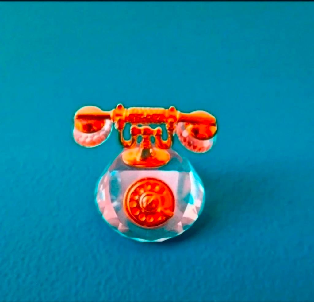 Téléphone Swarovski, Enlèvement ou Envoi, Comme neuf, Figurine