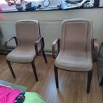 2 Chaises de marque. solide et confortable