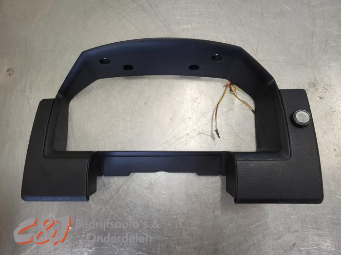 Kilometerteller sierlijst van een Dodge RAM, Auto-onderdelen, Dashboard en Schakelaars, Dodge, Gebruikt, 3 maanden garantie, Ophalen of Verzenden