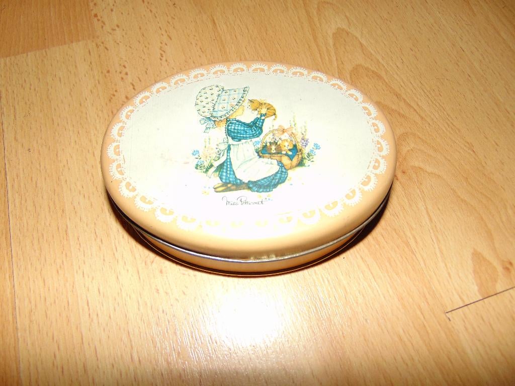 Blikken doosje Miss Petticoat, Enlèvement ou Envoi, Comme neuf