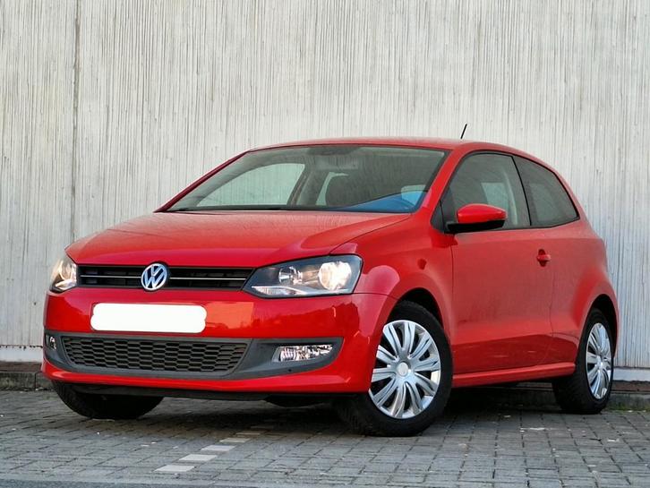 VW POLO 1.4i /EURO5/CAPLAY/AIRCO/GPS/SIÈGE CHAUFFANT/

️, Autos, Volkswagen, Entreprise, Polo, Bluetooth, Isofix, Radio, USB, Essence