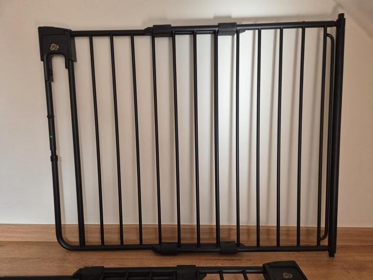 2x traphekje verstelbaar, Enfants & Bébés, Barrières, Comme neuf, Clôture à vis, Enlèvement