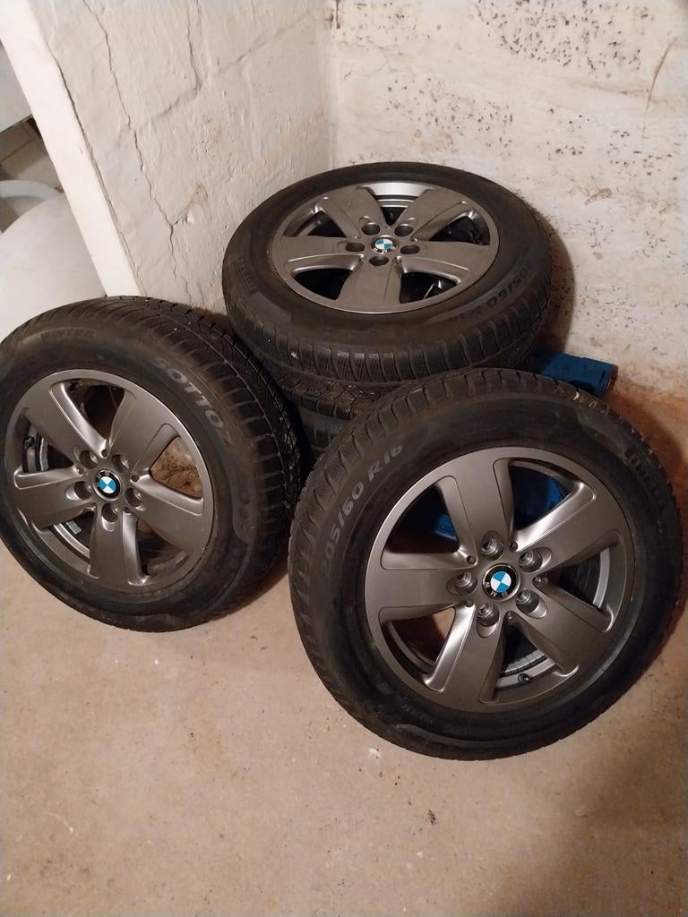 Pneus BMW Serie2 d'origine avec jantes, Enlèvement, Pneu(s)