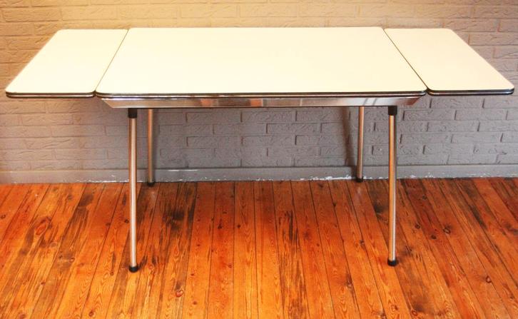 Hagelwitte Verlengbare Formica Tafel Uit Jaren 60, Huis en Inrichting, Tafels | Eettafels, Zo goed als nieuw, Vijf personen of meer