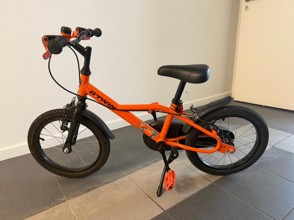 Je vends un vélo enfant B’TWIN (Decathlon), Vélos & Vélomoteurs, Enlèvement, Comme neuf, 16 pouces