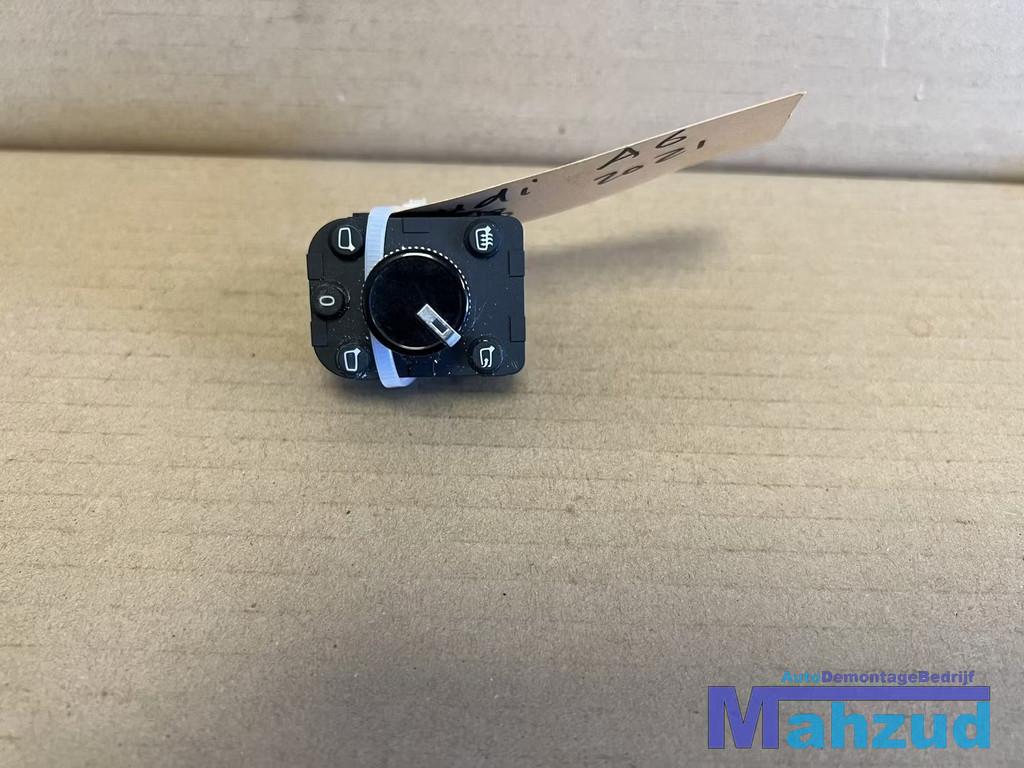 AUDI A6 C8 Spiegel verstelling schakelaar 2018+ 4N0959565, Gebruikt, AUDI AG, Auto-Union-Strasse 1
85045  Ingolstadt, DE, Audi