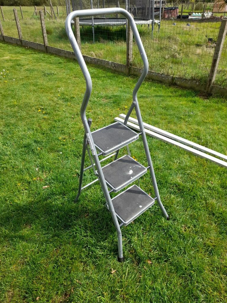 Ladder 3 tray ladder, Ophalen, Ladder