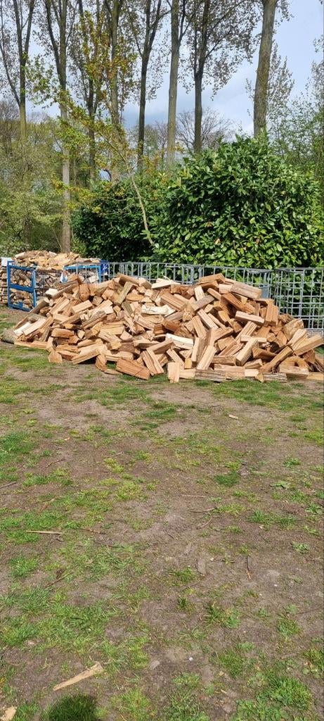 Bois de chauffage : chêne et frêne, Enlèvement