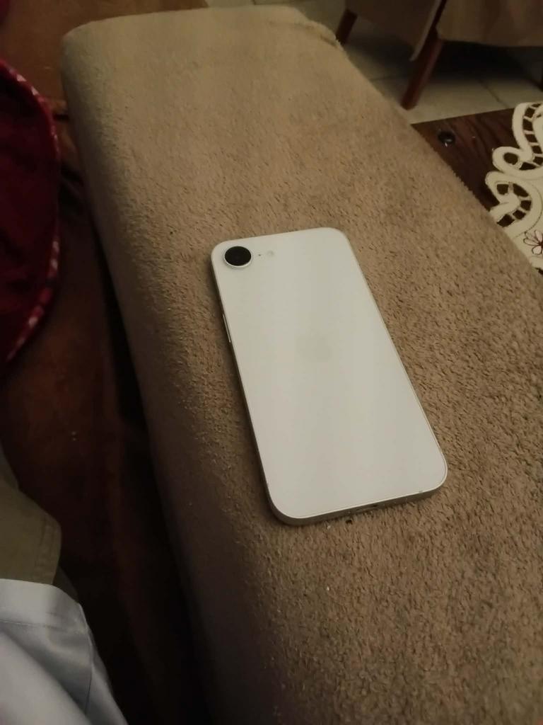 Iphone 16 e, Télécoms, Téléphonie mobile | Apple iPhone, 128 GB, Enlèvement ou Envoi, IPhone 16, Comme neuf