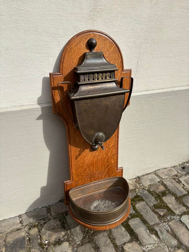 Évier à eau avec réservoir en cuivre, sur support en bois, Enlèvement, Cuivre