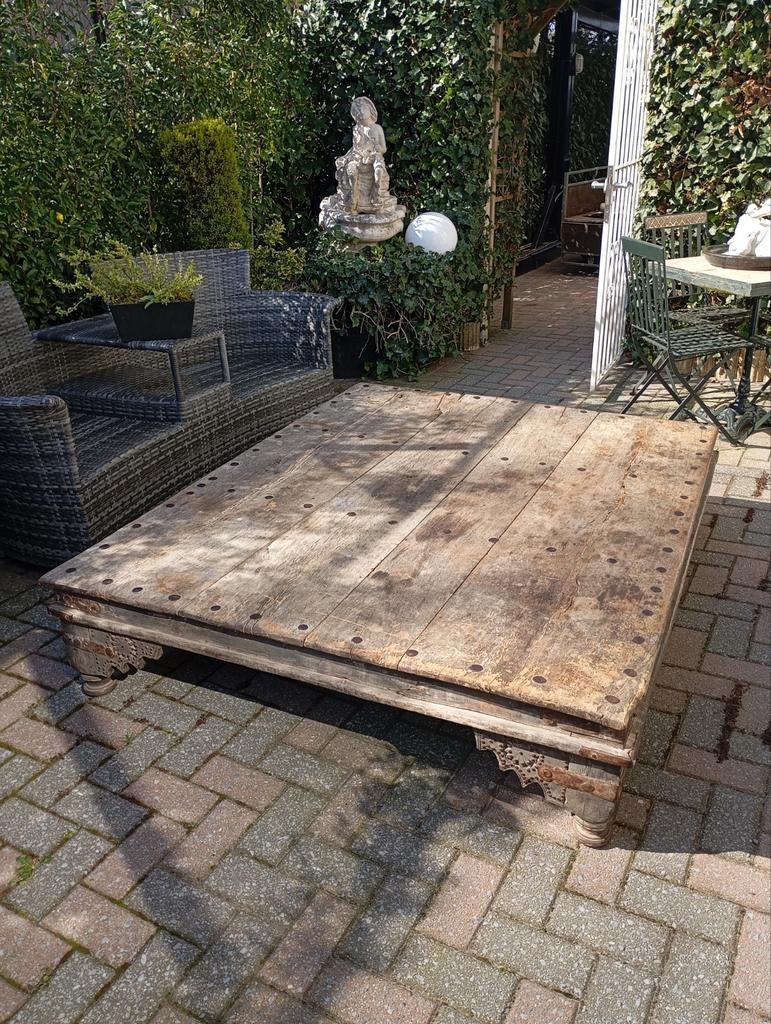 Bajot indien du XVIIIe siècle (table basse monumentale), Antiquités & Art, Enlèvement