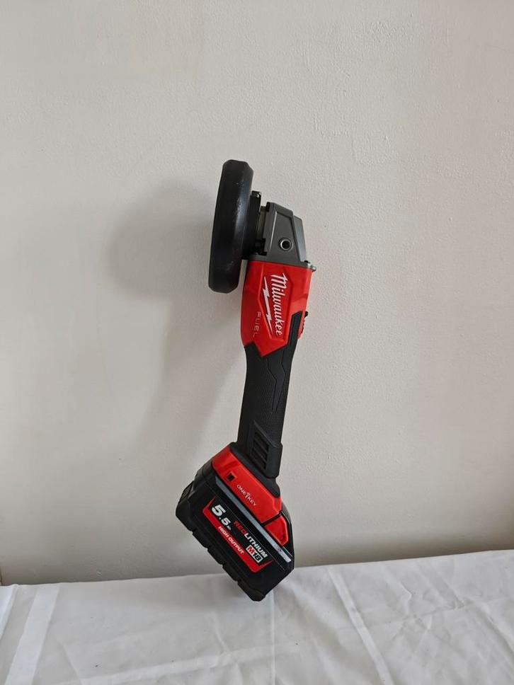 Milwaukee Meuleuse d'angle Fuel ONE-KEY 125mm AUTOP STOP !!, Bricolage & Construction, Outillage | Meuleuses, Comme neuf, Meuleuse d'angle