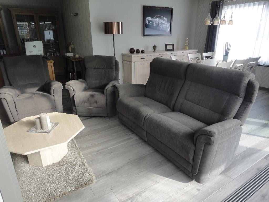 Salon 2.5 zit en 2x1 zit - 2 zetels met batterij en oplader, Ophalen, Zo goed als nieuw, Overige materialen, Salon modern stof bruin