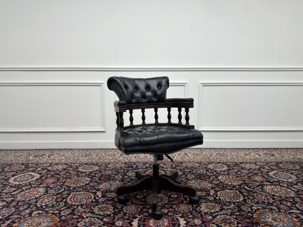 Klassiek Engels Chesterfield Bureaustoel, Antiek en Kunst, Ophalen