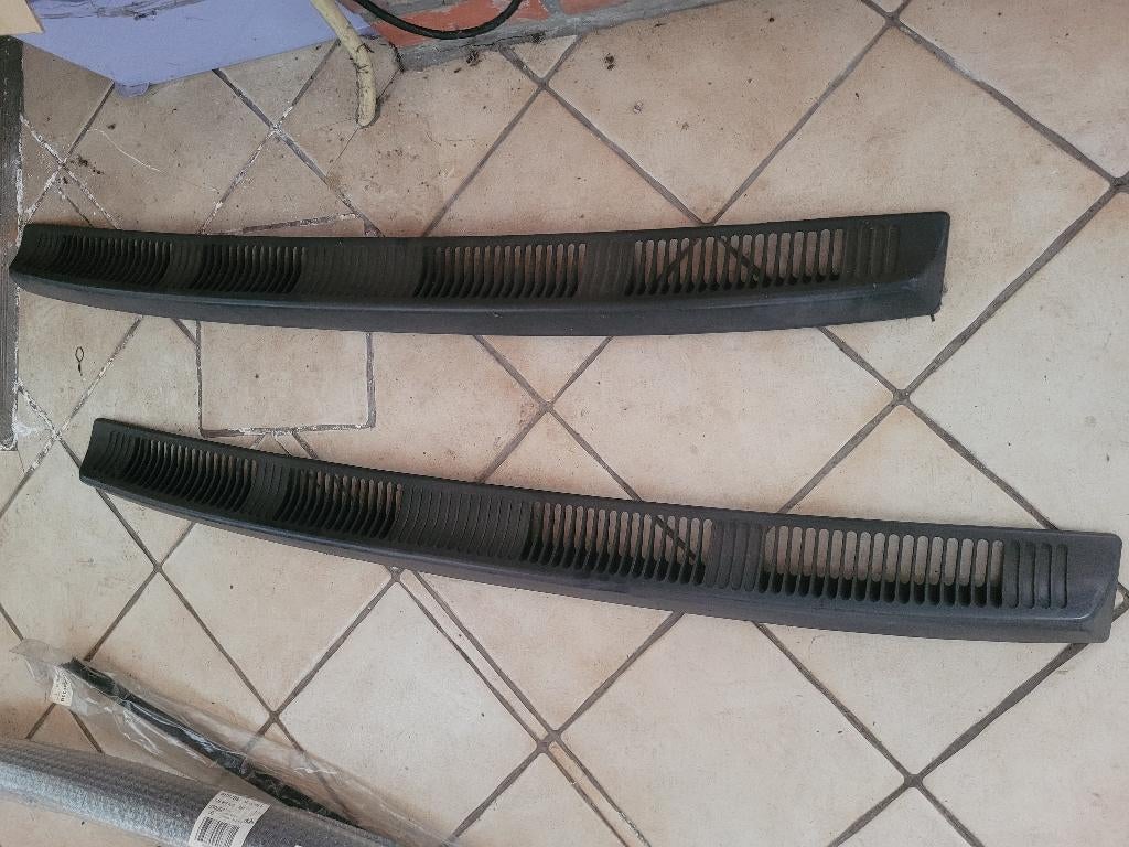 Grilles d'auvent NEUVES Skoda 105 / 120 / 130 - Réf: 111 283, Autos : Pièces & Accessoires, Habitacle & Garnissage, Skoda, Neuf