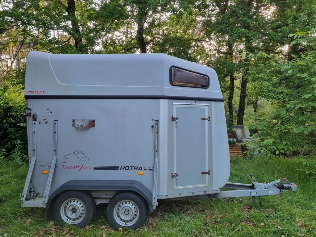 Paardentrailer, Ophalen