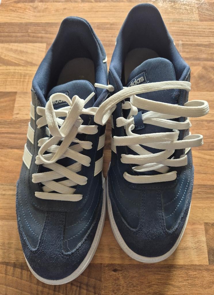 Sneakers blauw Adidas - maat 42, Kleding | Heren, Schoenen, Blauw, Ophalen of Verzenden, Zo goed als nieuw, Adidas