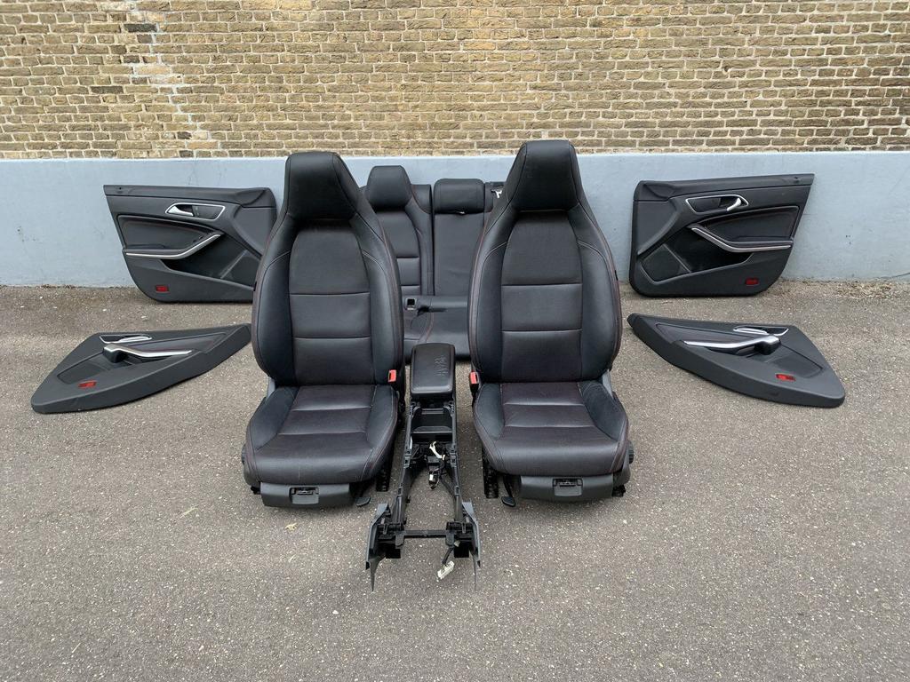 interieur / stoelenset mercedes CLA sedan 2013 tot 2019 Leer, Gebruikt, -, Ophalen of Verzenden, -