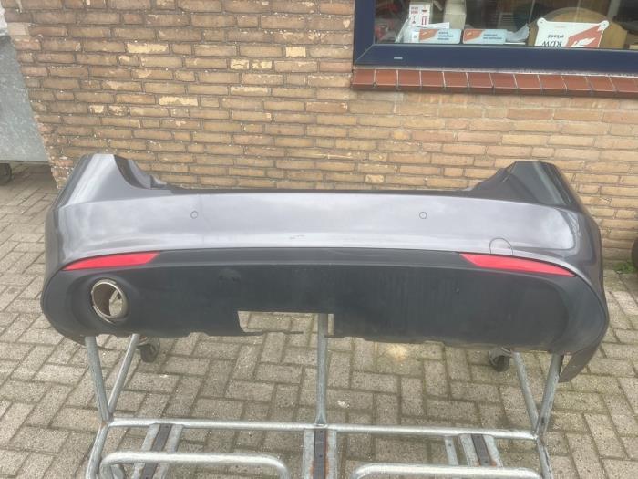 Pare-chocs arrière d'un Alfa Romeo Giulia, Autos : Pièces & Accessoires, Carrosserie & Tôlerie, -, 3 mois de garantie, Utilisé