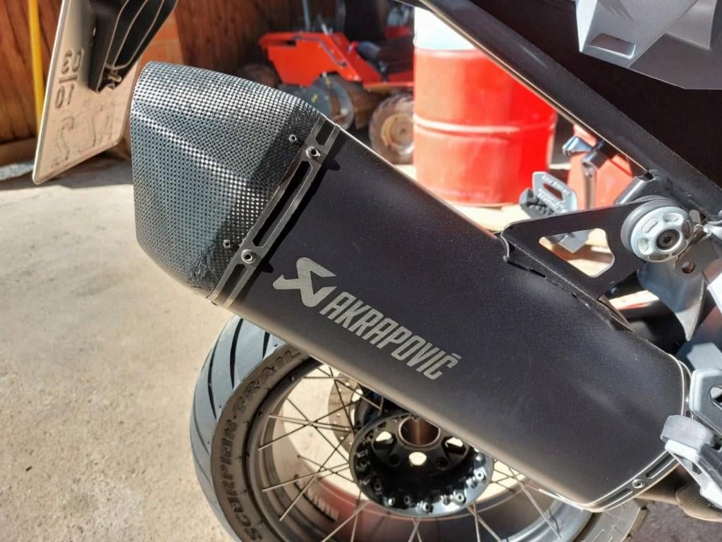 Akrapovic Titanium/Carbon Slip-On Uitlaat voor BMW R 1200 GS, Verzenden, Gebruikt