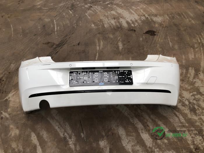 Achterbumper van een BMW 1-Serie, Auto-onderdelen, Carrosserie, Bumper, BMW, Gebruikt, 3 maanden garantie, Ophalen of Verzenden