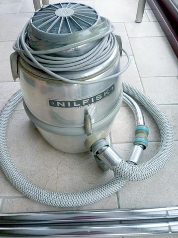 Nilfisk GA 70 stofzuiger, Elektronische apparatuur, Gebruikt, Stofzuiger, Minder dan 1200 watt, Ophalen