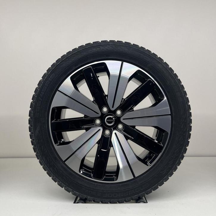 Volvo NIEUWE 19 inch velgen + winterbanden EX40 XC40, Auto-onderdelen, Banden en Velgen, Banden en Velgen, Winterbanden, 19 inch