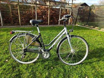 Damesfiets 26 inch beschikbaar voor biedingen