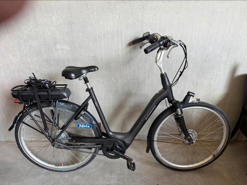 Partij Batavus Finez ego 2021, Fietsen en Brommers, Elektrische fietsen, Gebruikt, Batavus, 50 km per accu of meer, Ophalen