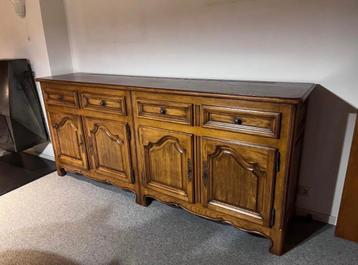 Houten dressoir - Prijs in overleg  beschikbaar voor biedingen