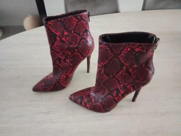 ENKELLAARS maat 39 beschikbaar voor biedingen