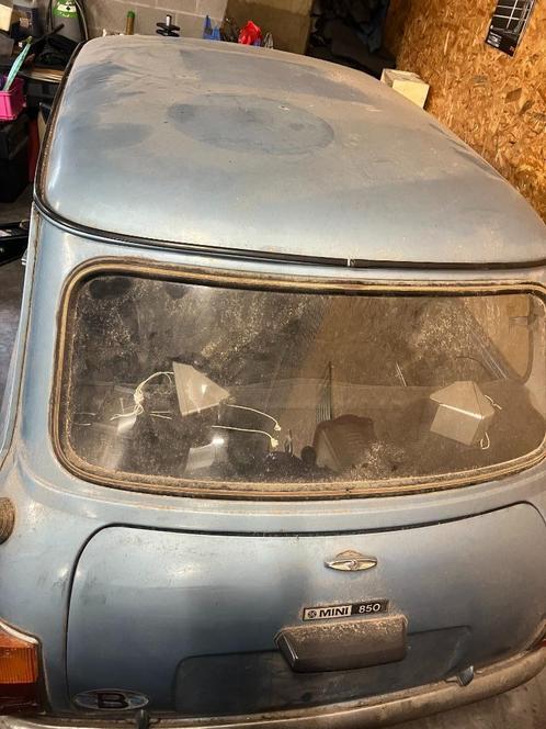 Twee te restaureren oldtimer Mini's, Auto's, Oldtimers, Particulier, Mini, Benzine, 2 deurs, Handgeschakeld, Voorwielaandrijving