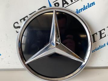 Étoile d'un Mercedes C-Klasse