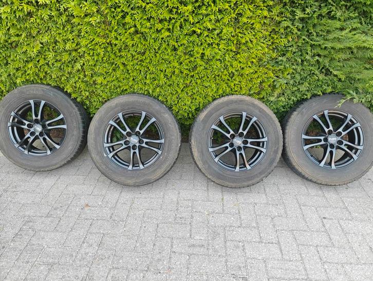 Anzio16inch alu velgen met winterbanden, Auto-onderdelen, Banden en Velgen, Velg(en), Winterbanden, Ophalen