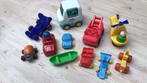 11 Speelgoedvoertuigen en 2 poppetjes, Ophalen of Verzenden, Zo goed als nieuw